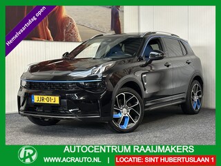 Lynk & Co 01 1.5 MY 2023 ZWARTE HEMEL 100 STUKS OP VOORRAAD ! VOL OPTIES ! 360 CAMERA ADAPTIVE CRUISE CONTROL PANORAMA SCHUIF/KANTELDAK APPLE CARPLAY/ANDROID RIJSTROOKSENSOREN ZEER MOOI !!