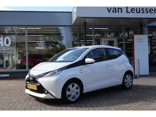 Toyota Aygo X-PLAY CAMERA AIRCO EL-RAMEN