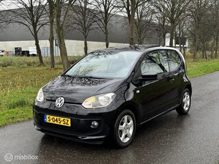 Volkswagen Up 1.0 take up!*PANODAK*STOELVERWARMING*NEW APK