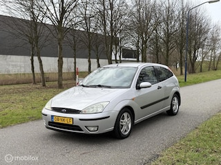 Ford Focus 1.6-16V Trend*AUTOMAAT*AIRCO*ELEK. RAMEN