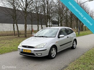 Ford Focus 1.6-16V Trend*AUTOMAAT*AIRCO*ELEK. RAMEN