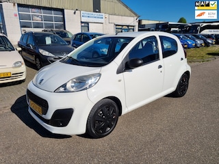 Peugeot 107 1.0 Urban Light Accent 5-Drs Airco! Bj:2013 NAP!