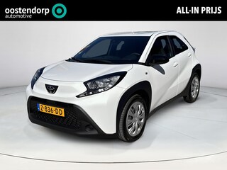 Toyota Aygo 1.0 VVT-i MT Play tot 10 jaar Fabrieksgarantie | Achteruitrijcamera | Apple carplay |