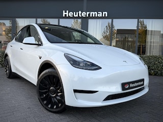 Tesla Model Y RWD Black Edition/ Autopilot/ Pano/ Leder