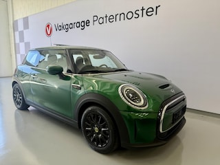 Mini Mini Electric Camden Plus Edition 33 kWh Pano / HUD / Leder / Stoelverwarming