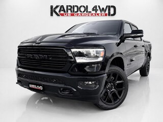 Dodge Ram 1500 Laramie Night Edition Modeljaar "24 | BOMVOL!| Panoramadak elect. | Luchtvering | Virtual cockpit | Adaptive cruise | *vaste treeplanken| Geheel rijklaar incl. LPG &Trekhaak| | Nieuwe Auto incl. LPG | Geheel rijklaarprijs |