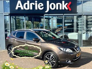 Nissan Qashqai 1.2 Tekna | AUTOMAAT | TREKHAAK | PANORAMA DAK | LEDER | 19" LM VELGEN | NAVIGATIE | 360gr CAMERA | NED. AUTO | LAGE KM STAND 67.231km |