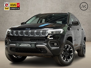 Jeep Compass 4xe 240 Plug-in Hybrid Electric Trailhawk 240Pk Automaat (PANORAMADAK, VIRTUAL COCKPIT, APPLE CARPLAY, GROOT NAVI, CAMERA, LEDER, SPORTSTOELEN, KEYLESS, ADAPTIVE CRUISE, GETINT GLAS, NIEUWSTAAT)