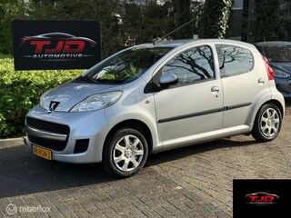 Peugeot 107 1.0-12V XS