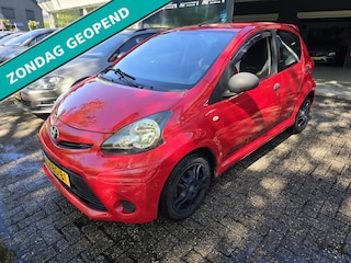 Toyota Aygo 1.0 VVT-i Comfort | 2E EIGENAAR | 12MND GARANTIE | AIRCO | LMV | NW APK |