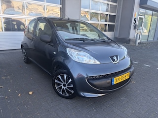Peugeot 107 1.0-12V XR / CARPLAY