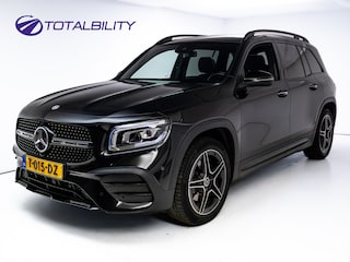 Mercedes-Benz GLB 200 AMG Line Night Pakket Panoramadak | Elec. trekhaak | Matrix Led | Elec. achterklep | Stoelverwarming | Camera | Navigatie, Cruise, Apple Carplay/app. connect