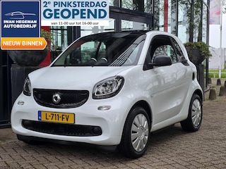 Smart Fortwo Essential 18 kWh | Climate Control | Navigatie | Cruise Control | Electr. ramen