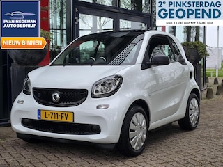 Smart Fortwo Essential 18 kWh | Climate Control | Navigatie | Cruise Control | Electr. ramen