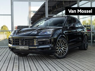 Porsche Cayenne 3.0 E-Hybrid | SPORTCHRONO | SPORTUITLAATEINDPIJPEN | PASM LUCHTVERING | MATRIX | BOSE | STOELVERWARMING | 18-WEG STOELEN | PANORAMA/SCHUIF-KANTELDAK | CAMERA | ELEKTR.TREKHAAK | ADAPTIEVE CRUISE CONTROL | 22 INCH 911 TURBO DESIGN |