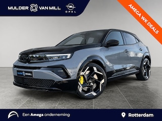 Opel Mokka Electric GSE EV 54kWh 281pk | SNEL LEVERBAAR! | €5.000 KORTING | ZWARTE MOTORKAP | SPORTSTOELEN | CAMERA | APPLE CARPLAY / ANDROID AUTO | 3-FASEN |