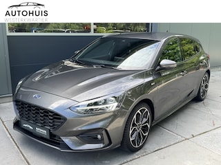 Ford Focus 1.0 EcoBoost 125pk H6 ST Line Business Navigatie Stoel- stuurverwarming Camera Voorruit verwarming