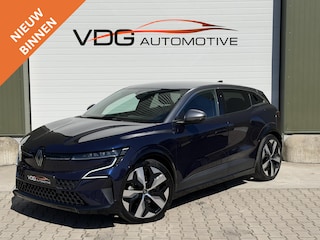 Renault Mégane EV60 220PK Optimum Charge Techno / Warmtepomp / SOH 93% / Navigatie / Carplay / Stoel + Stuurverwarming / Cruise Controle / Parkeer Camera