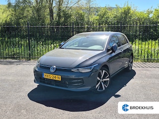 Volkswagen Golf 1.5 eHybrid Life Edition 204Pk DSG/AUTO | Panorama-dak | Achteruitrijcamera | Cruise control adaptief | Apple carplay android auto | Keyless entry/start | Parkeersensoren voor/achter | LED | DAB | 18"LMV