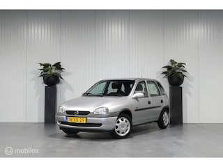 Opel Corsa 1.4i Strada automaat