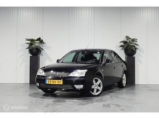 Ford Mondeo 2.0-16V Platinum
