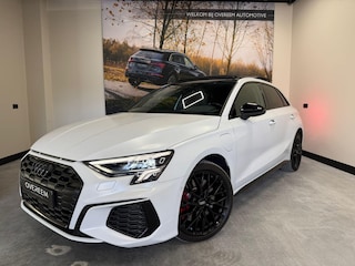 Audi A3 Sportback 45 TFSI e S edition Competition 245PK | Panoramadak | Full matt PPF | Leder int. | Achteruitrijcamera | Cruise Control | 18" All Black |
