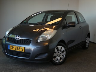 Toyota Yaris 1.0 VVTi Cool