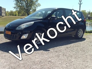 Renault Scénic 2.0 Privilege Automaat 7P - Airco - Navigatie - Leer