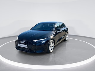 Audi A3 Sportback 30 TFSI 110pk S-tronic Advanced edition · Navigatie · Apple/Android Car Play · Parkeersensoren