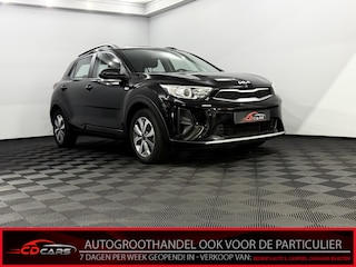 Kia Stonic 1.2 MPi Design Edition Airco, Parkeersensoren, Apple carplay, A start stop, Cruise control, Lichtmetalen velgen