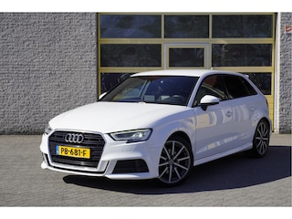 Audi A3 Sportback 1.0 TFSI 5drs 2x S-Line Edition BJ2017 Lmv 18" | Led V+A | Dynamische knipperlichten | Pdc | Sideskirts | Trekhaak | App-Connect | Navi | Climate control | Cruise control | Sportstoelen | Sportstuur | Zwarte hemel | Extra getint glas