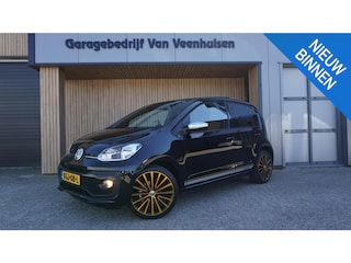 Volkswagen Up 1.0 75pk 5Drs Automaat Special Up! Pano.Dak 17inch LM Beats Trekhaak A-Camera Cruise Control 37891km! Unieke Up!