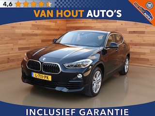 BMW X2 sDrive18i | SPORT STOELEN | 18"LMV | TREKHAAK