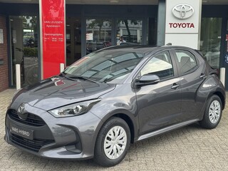 Toyota Yaris 1.5 Hybrid 115 COMFORT VOORRAADVOORDEEL VAN €27.990 VOOR 24.695! NIEUW! APPLE/ANDROID CAMERA CLIMA AD-CRUISE REGEN/LICHTSENSOR