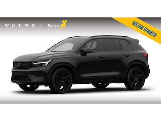 Volvo XC40 B4 211PK Automaat Plus Black Edition Panoramadak / Adaptieve cruise control / Alcantara bekleding / 360 Camera met sensoren / Harman kardon audio / BLIS / elektrische achterklep / Stoel - en stuurwielverwarming
