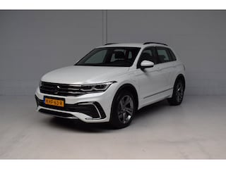 Volkswagen Tiguan 1.4 TSI eHybrid R-Line Business+ VIRTUAL / EL.TREKHAAK / CAMERA / IQ-LIGHT / SFEERVERLICHTING / CARPLAY