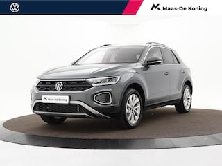 Volkswagen T-Roc 1.5 TSI 150pk DSG Life Edition · Camera · Trekhaak · Navigatie · Apple/Android Car Play · 17'' Inch · Garantie t/m 15-08-2028 of 100.000km