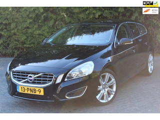 Volvo V60 2.0 D3 Summum 160PK Automaat | Trekhaak | Navigatie | Climate Control | Lederen Bekleding met memory