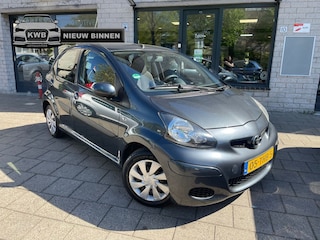 Toyota Aygo 1.0-12V 5Drs Airco Navigatie Beurt Nieuwe apk