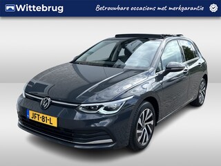 Volkswagen Golf 1.4 eHybrid Style / AUTOMAAT/ PANO/ MEMORY SEAT/ MASSAGE/ STUUR+STOELVERWARM./ ACC/ PARK.SENSOREN V+A/ APP-CONNECT/ RIJ-MODI/ KEYLESS/ DIGITAL DASH/ NAVI/ DAB/ CLIMA/ LED/ 16'' LMV