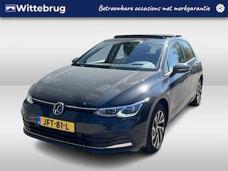 Volkswagen Golf 1.4 eHybrid Style / AUTOMAAT/ PANO/ MEMORY SEAT/ MASSAGE/ STUUR+STOELVERWARM./ ACC/ PARK.SENSOREN V+A/ APP-CONNECT/ RIJ-MODI/ KEYLESS/ DIGITAL DASH/ NAVI/ DAB/ CLIMA/ LED/ 16'' LMV