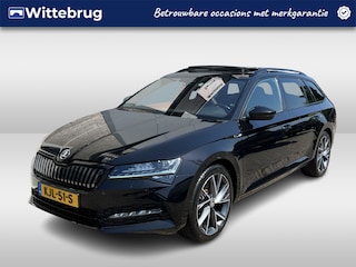 Skoda Superb Combi 1.4 TSI iV Sportline / AUTOMAAT/ PANO/ TREKHAAK/ STUUR+STOELVERWARM.V+A/ MEMORYSEAT/ PARK.SENSOREN/ ACC/ SMARTLINK/ DCC/ KEYLESS/ DIGITAL DASH/ CLIMA/ NAVI/ DAB/ LED/ 19'' LMV