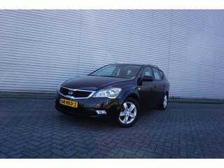 Kia Ceed cee'd Sporty Wagon 1.4 CVVT X-ecutive Airco / Navi / Cruise / Elektr. ramen / Trekhaak / Lm velgen / NAP