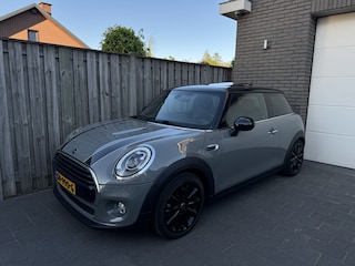 Mini Cooper 1.5 Panoramadak Navi Led Sportleder HarmanKardon Head-Up Keyless 17" Pdc