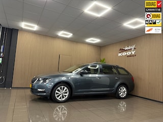 Skoda Octavia Combi 1.5 TSI Greentech Ambition Business * Afn. Trekhaak / Carplay / Navigatie / NL Auto *