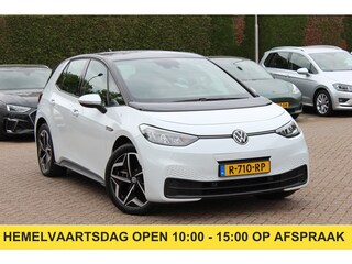 Volkswagen ID.3 Pro 58 kWh / SOH 96,3% / 20.734 km / Camera / Trekhaak / Leder & Alcantara / CarPlay / 18'' / ACC / NL Auto.