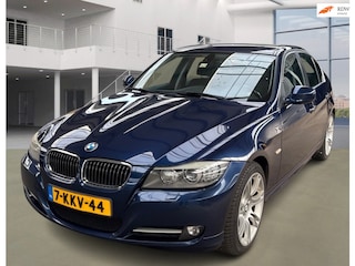 BMW 318i High Executive AUT NAVI LEDER PSENSOR CRUISE 2 X SLEUTELS