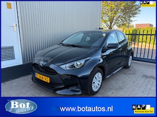 Toyota Yaris 1.5 Hybrid Active / 1E EIGENAAR / NAVIGATIE / ACHTERUITRIJCAMERA / CLIMATE / CRUISE CONTROL / NL AUTO