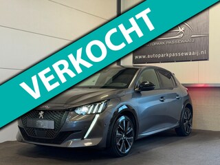 Peugeot 208 1.2 PureTech GT-line Pano, ACC, Apple Carplay, Sfeerverlichting, 360° Camera, LED, Lane-Assist, Auto-Pilot