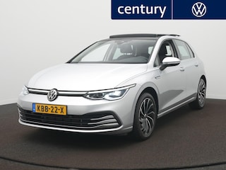 Volkswagen Golf 1.5 eTSI Style Panoramisch schuif-kanteldak - Navigatie - ACC - Camera - Ergo-Active bestuurdersstoel - LED - Side Assist
